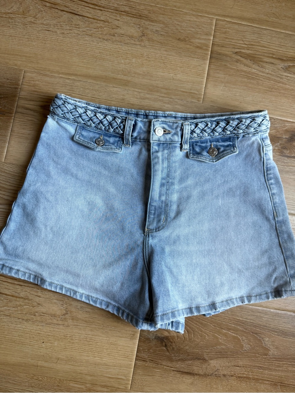 ROLLA'S Mirage High Waisted Light Blue Denim High-Rise Braided Waist Shorts